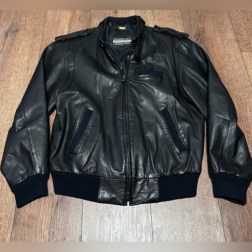 Vintage Members Only Black Leather Bomber Jacket Vintage European Craft, Size 40